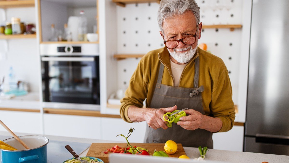 1865649466 old person cooking jpg