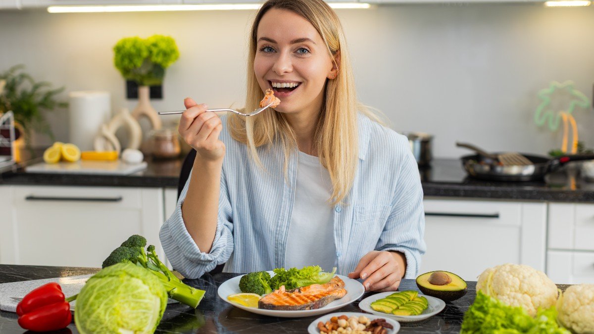 2743542141 healthy food eating jpg