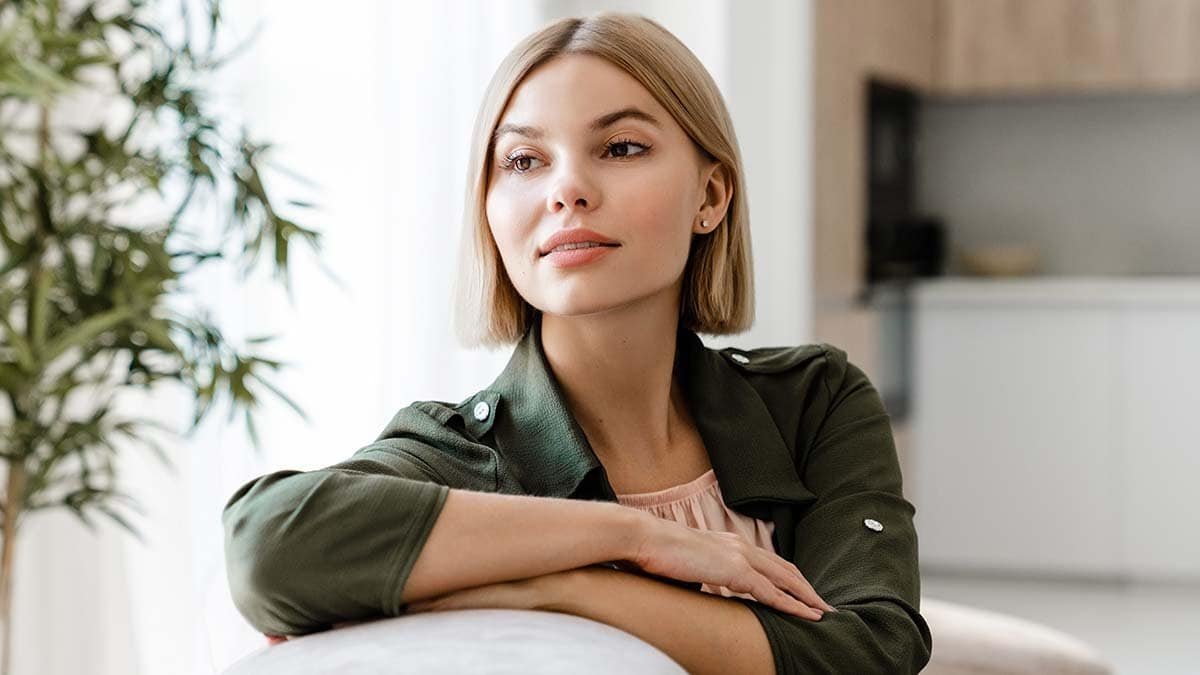 8 Λόγοι Γιατί Μπορείτε Να Μείνετε Single: Κατανόηση & Λύσεις