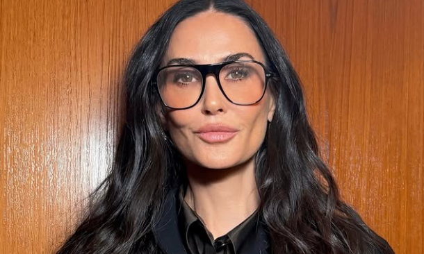 Demi moore omorfia png