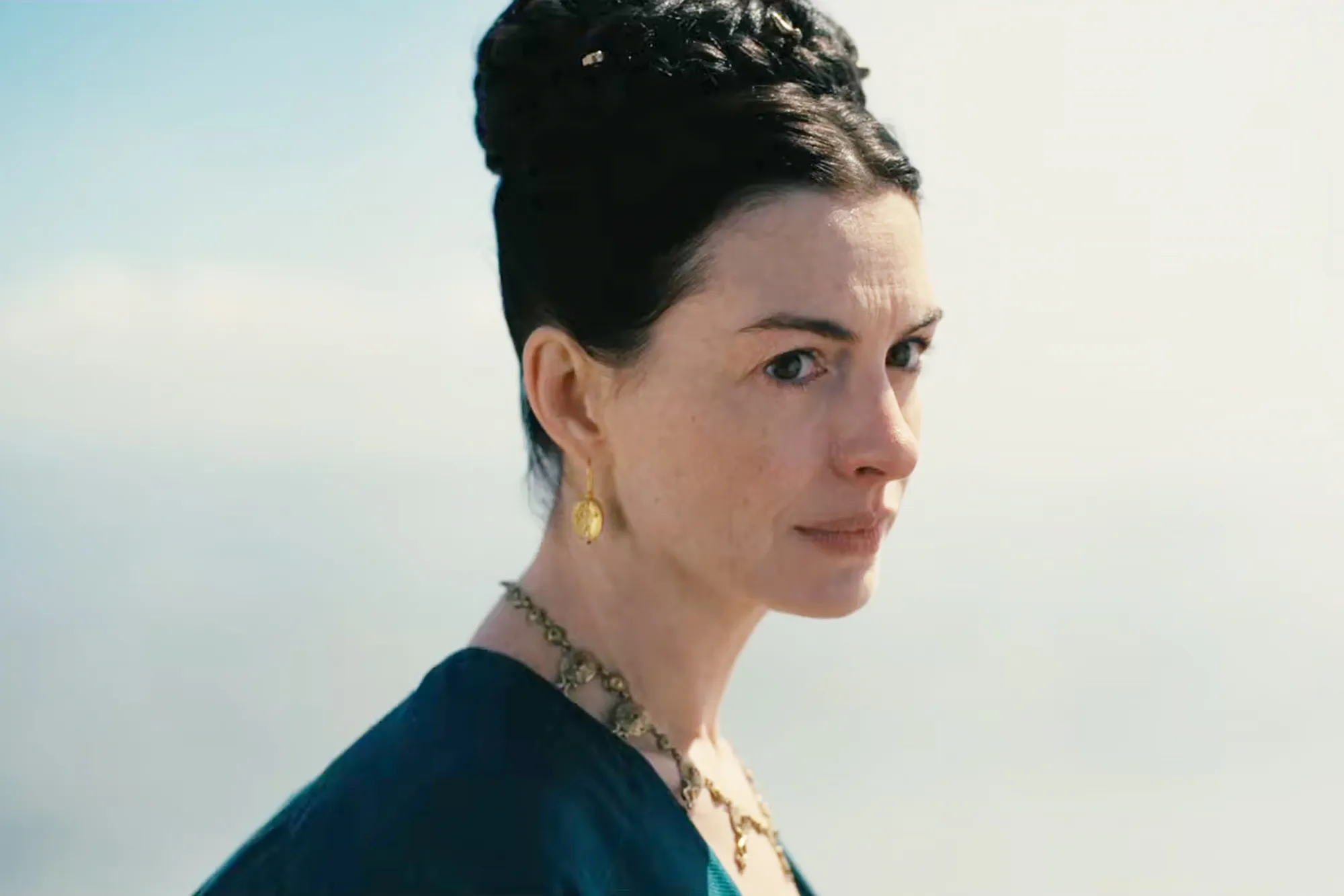 anne hathaway webp