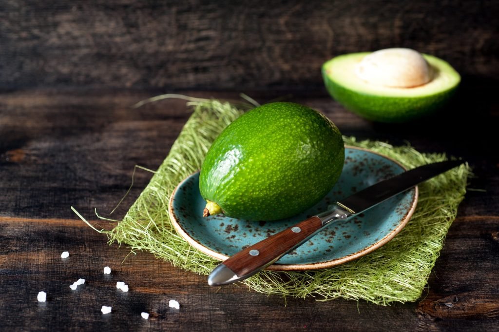 avocado cholisterini piesi 1024x681 jpg