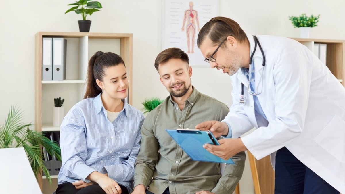 couple doctor shutterstock 2527090571 jpg