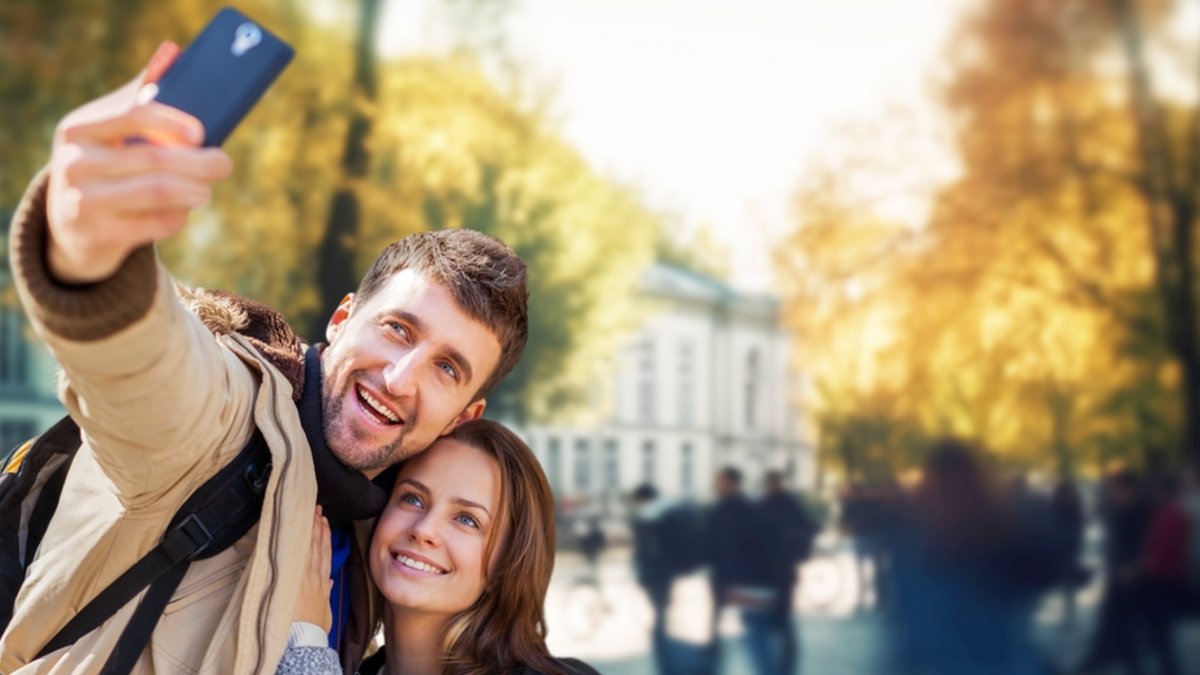 couple happy shutterstock 2613134653 jpg