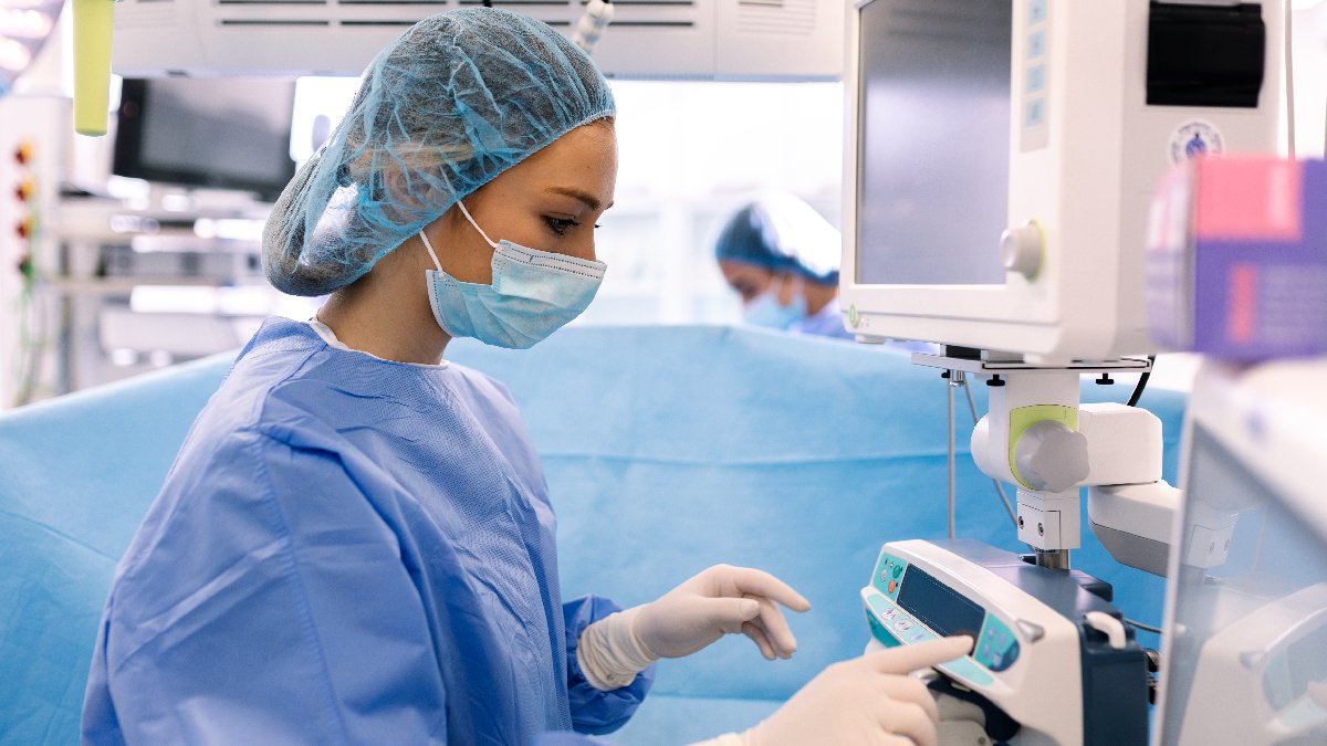 doctor shutterstock 2754534887 jpg