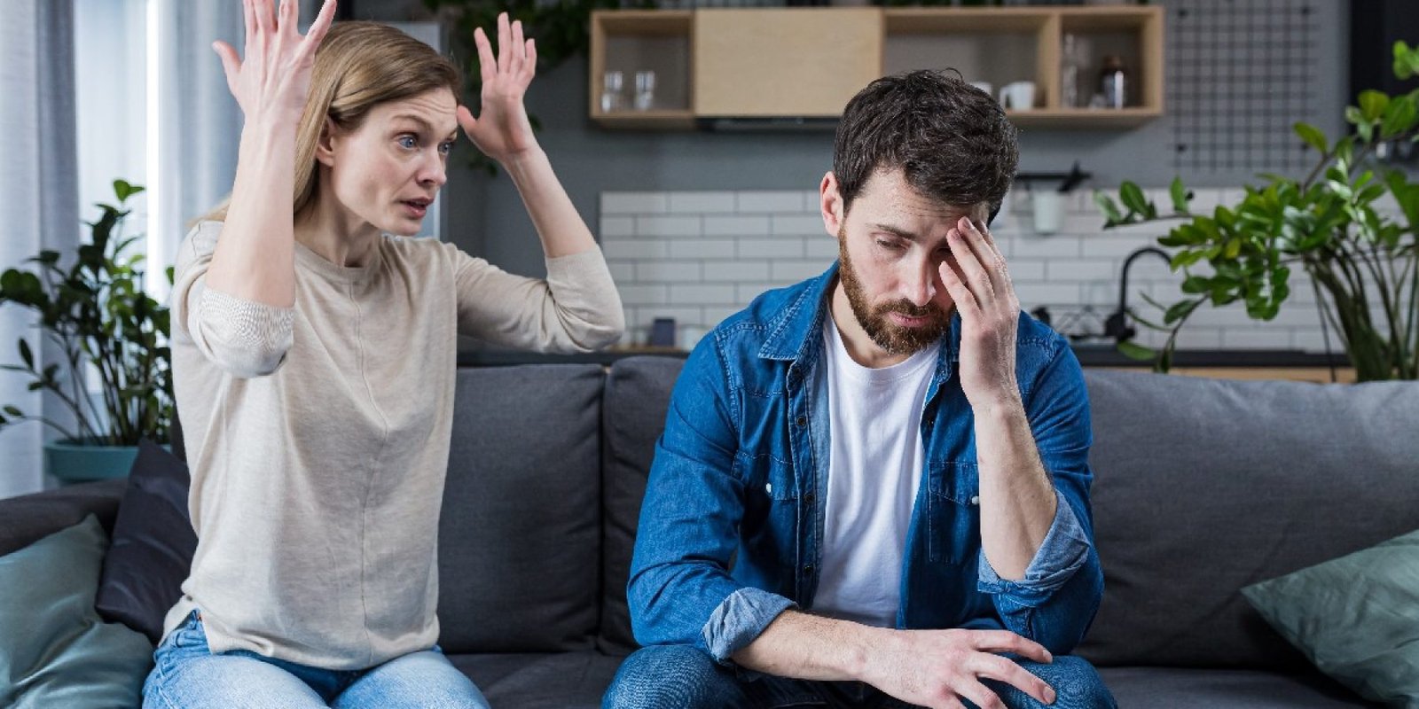 2199766577 couple fighting abuse jpg