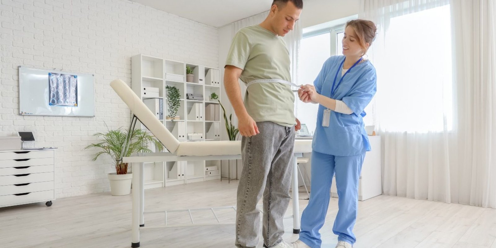 2497043917 doctor patient obesity weight jpg