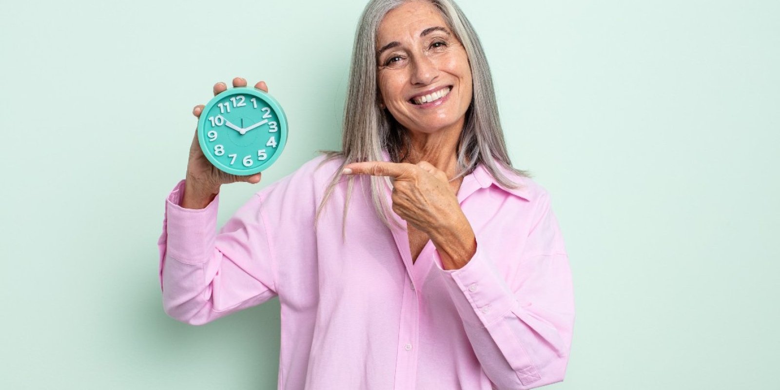 2502173721 clock time jpg