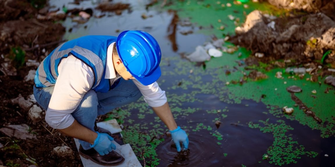 2557340421 pollution water jpg
