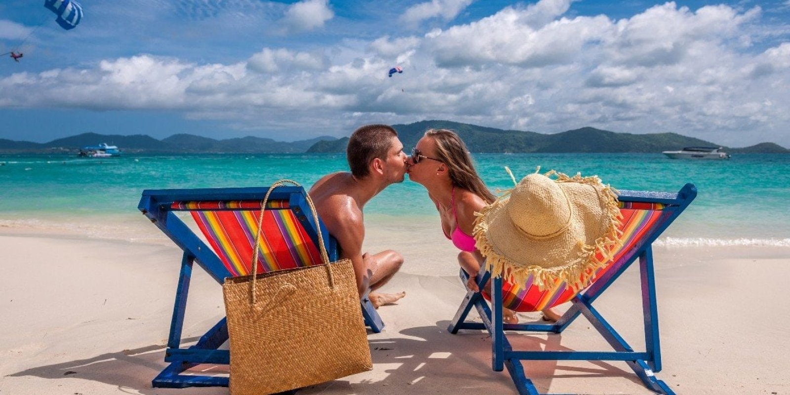 601609928 couple beach summer jpg