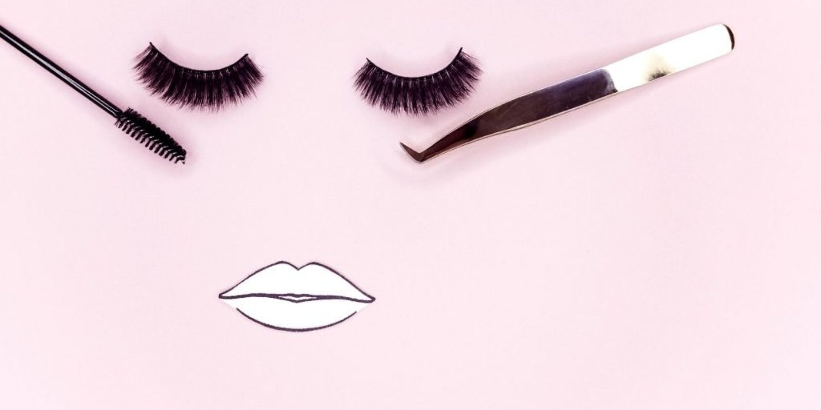 «Eyeliner για Πεσμένα Βλέφαρα: Αναζωογονήστε το Βλέμμα σας στα 50+»