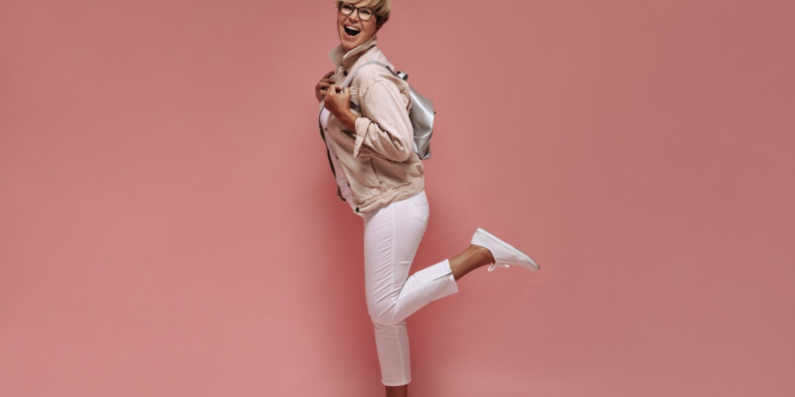 apoleia varoys meta ta 40 png