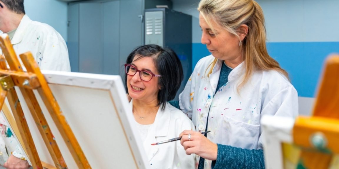 aytismos shutterstock 2433708177 jpg