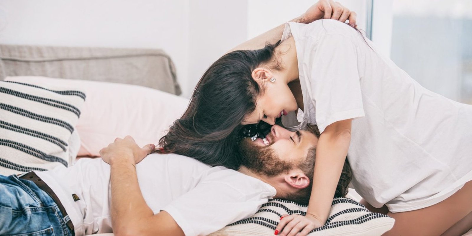 couple bed iStock 1049632166 jpg couple bed iStock 1049632166 jpg