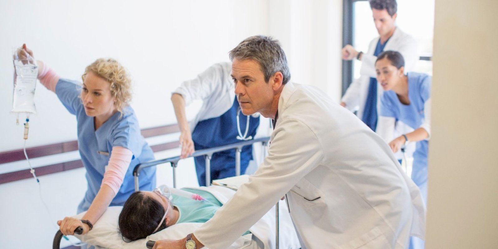 doctors emergency hospital 2300621599 jpg