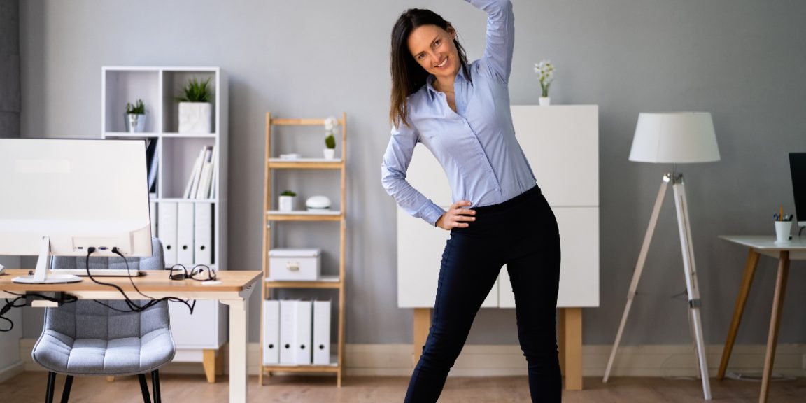 ergasia askisi shutterstock 2200628289 jpg