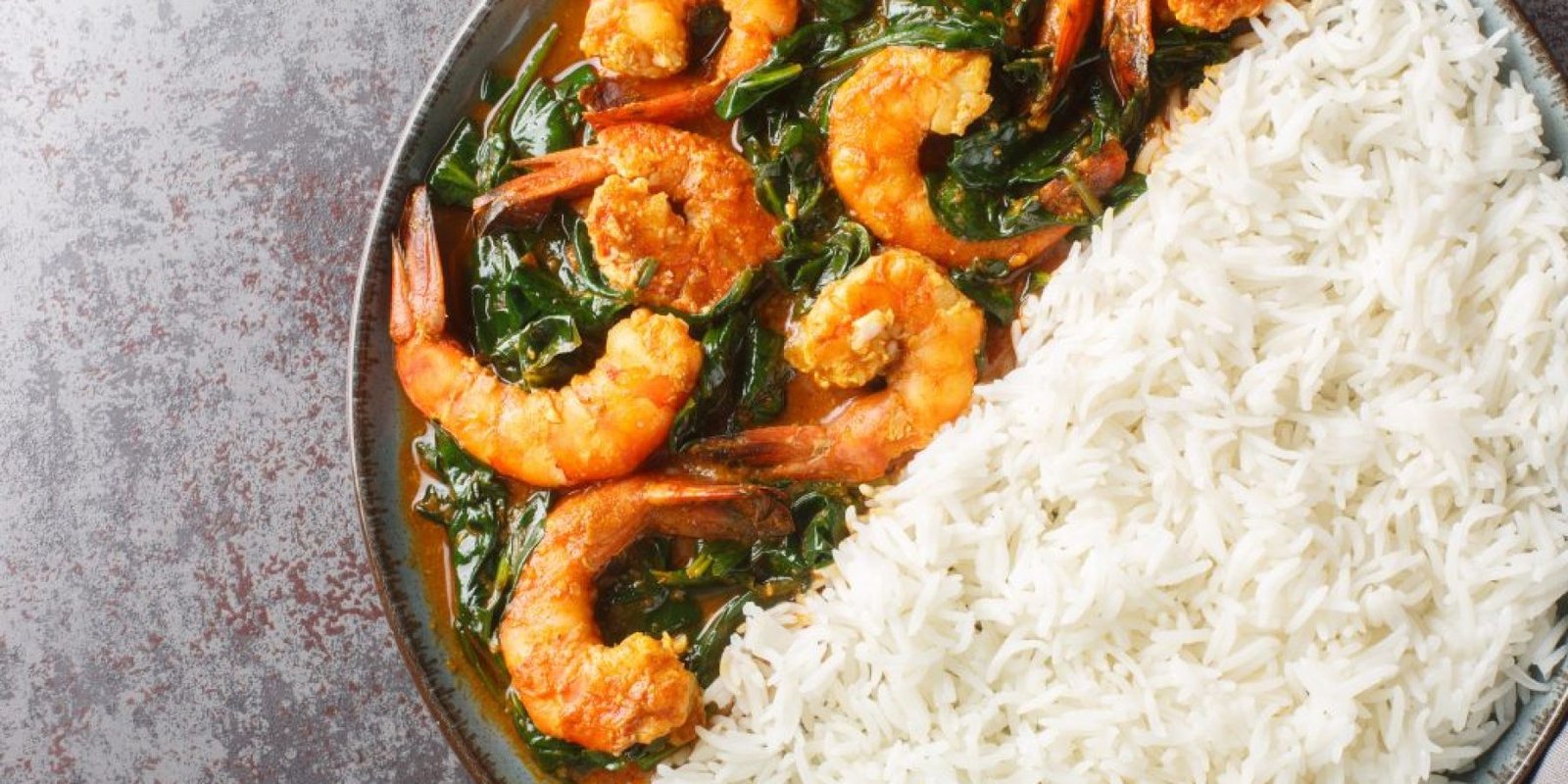 one pot skordates garides spanaki 1024x683 jpg