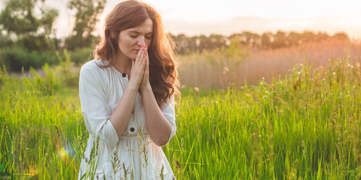 praying 1405392809 jpg