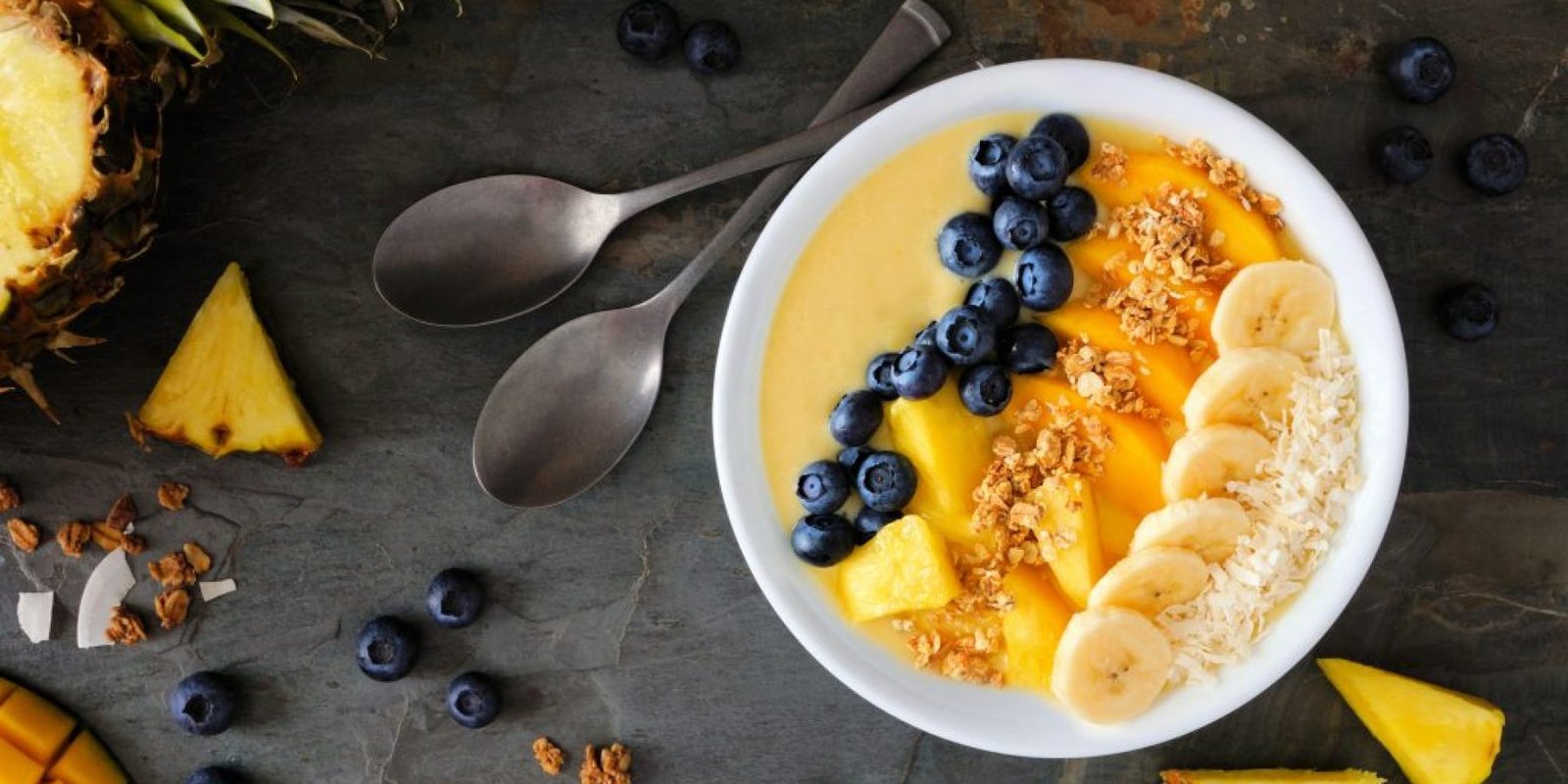 smoothie bowl amygdala mangko 1024x683 jpg