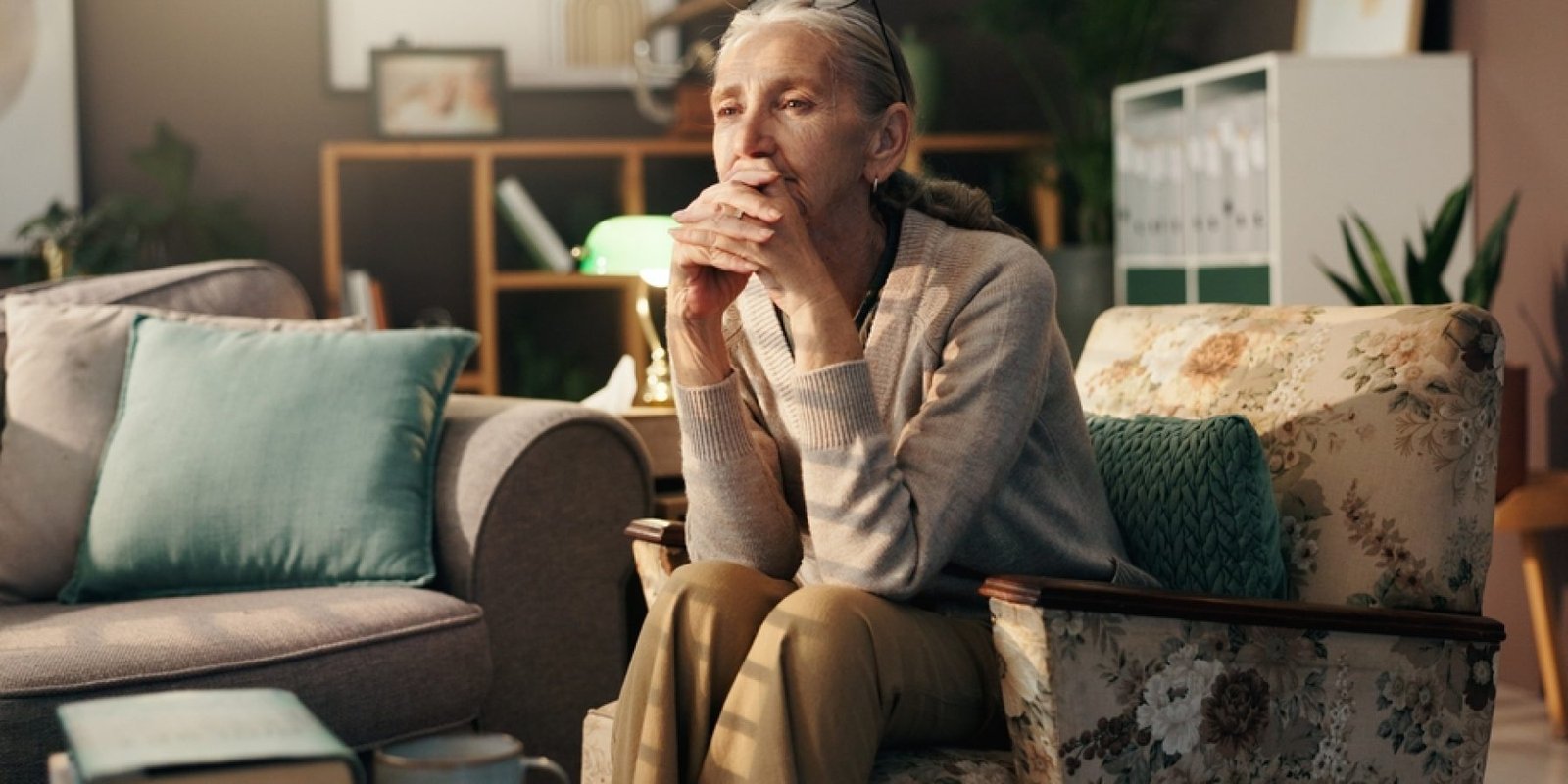 thinking dementia shutterstock 2638387621 jpg