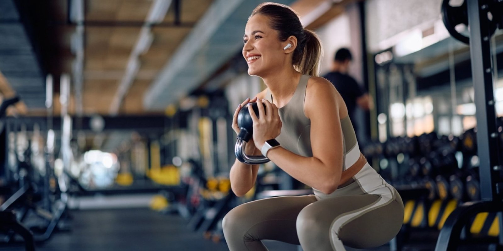 weight lifting shutterstock 2631831037 jpg