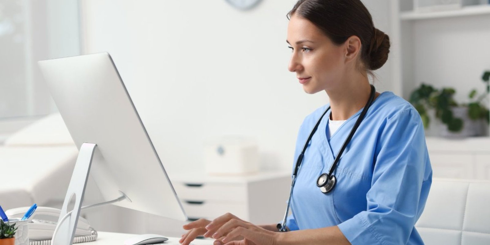 woman nurse shutterstock 2530698025 jpg