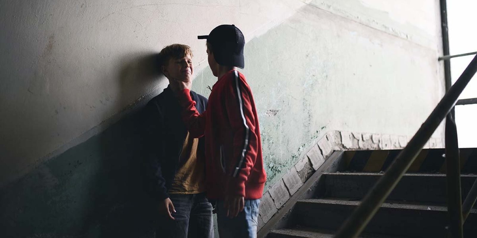 Η Σχέση Μεταξύ Εφηβείας και Πραγματικότητας