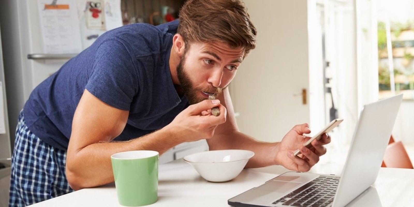 Κίνδυνοι από την κατανάλωση φαγητού σε λιγότερο από 20 λεπτά