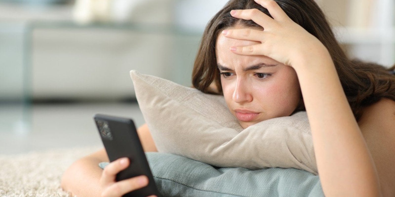 Ψυχική Υγεία Εφήβων: Η Σχέση με τα Social Media