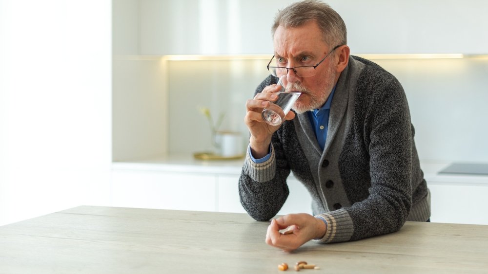 farmaka pills shutterstock 2590693495 jpg