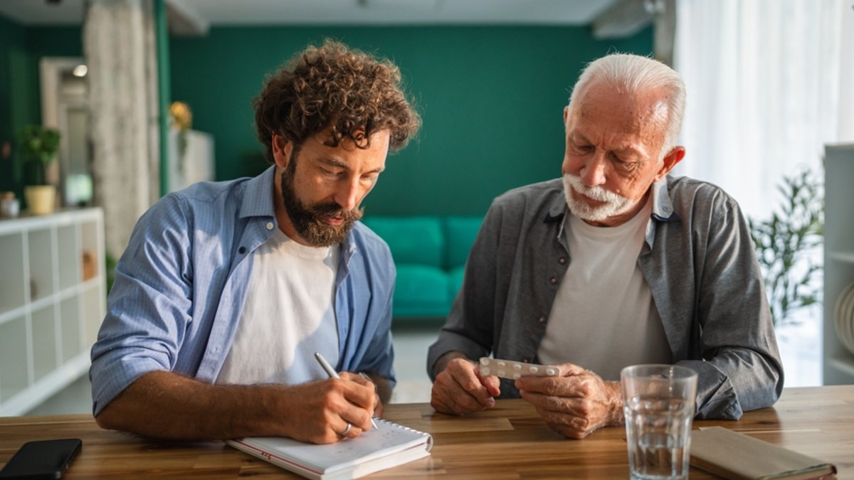 farmaka shutterstock 2671012371 jpg