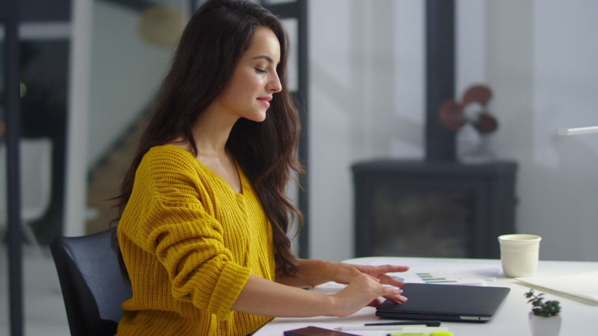 laptop shutterstock 1753095374 jpg