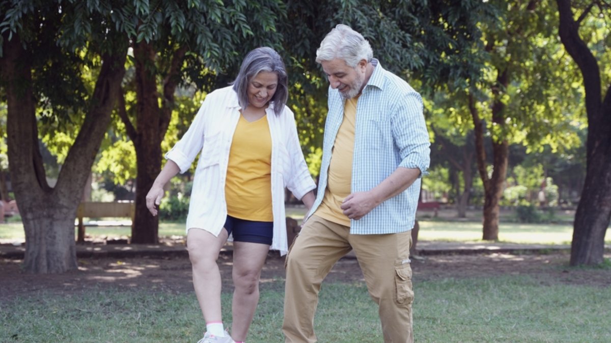 podosfairo shutterstock 2558006773 jpg