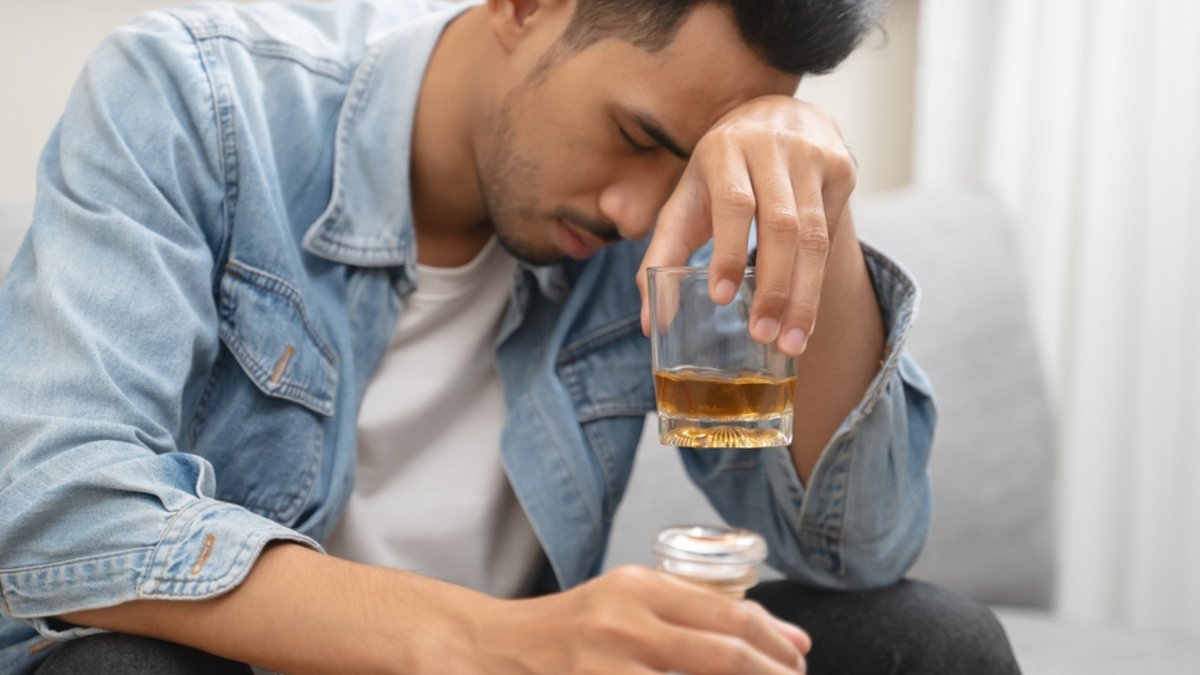 poto neo shutterstock 2681666707 jpg