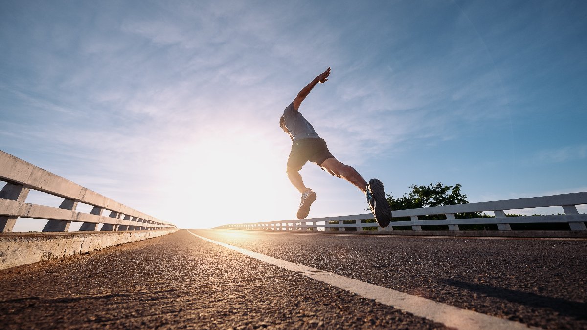 running shutterstock 2512655269 jpg