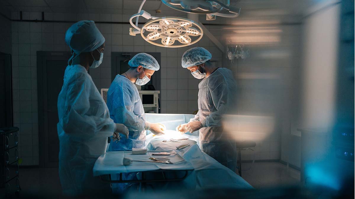 surgery 2417225135 jpg