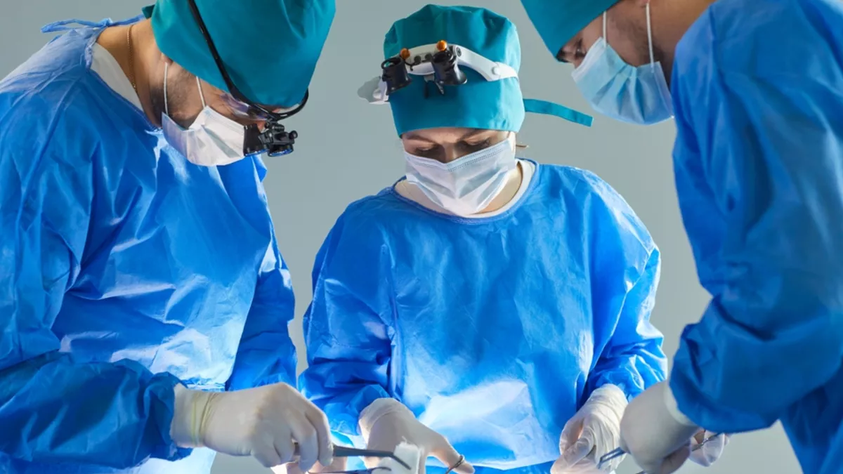 surgery shutterstock 2645150471 png