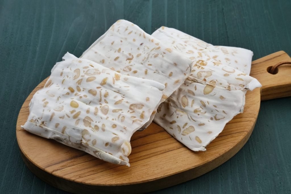 tempeh proteini entero 1024x683 jpg