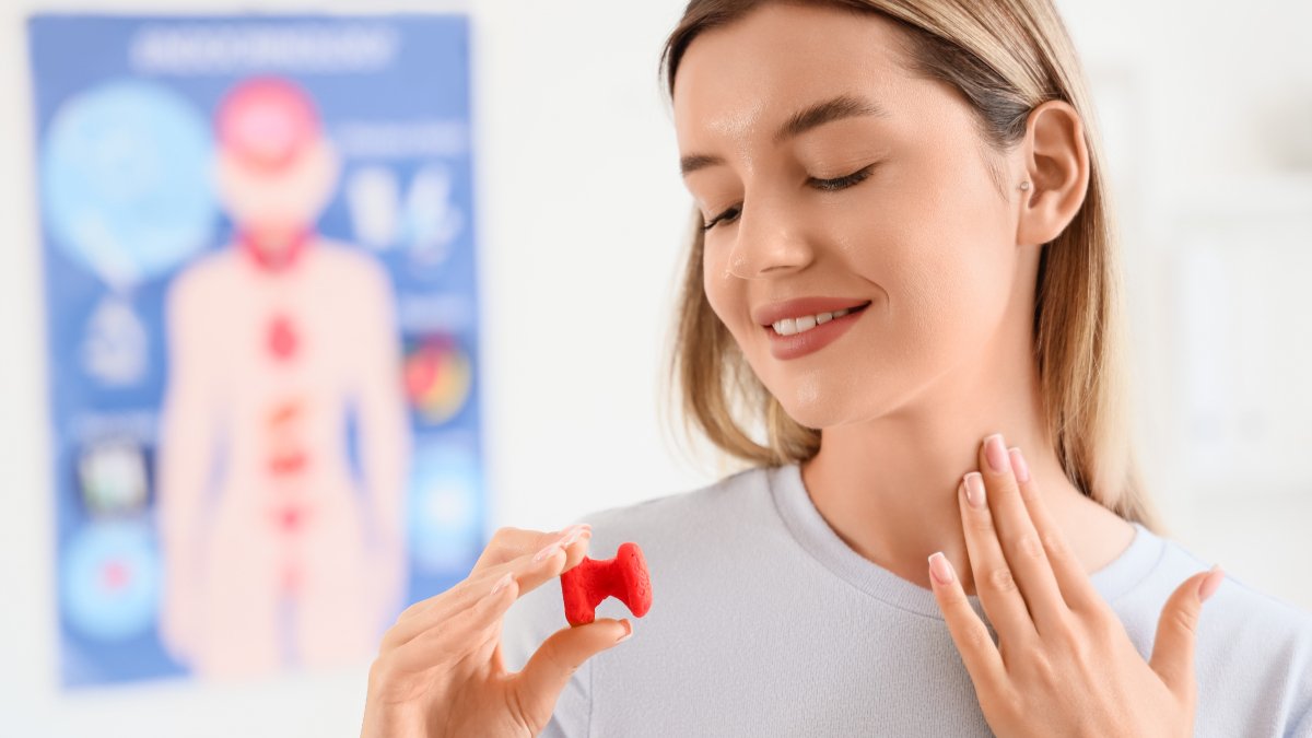 thiroeidis shutterstock 2537982455 jpg