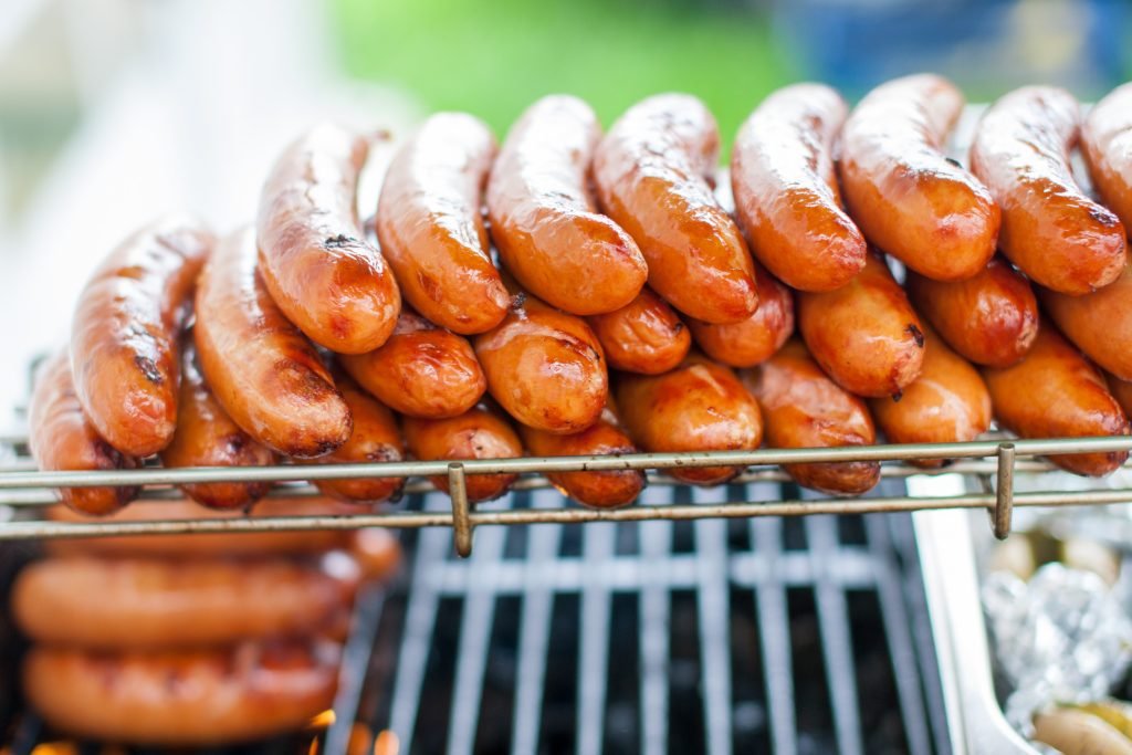 ti symvainei ena loykaniko imera 1024x683 jpg