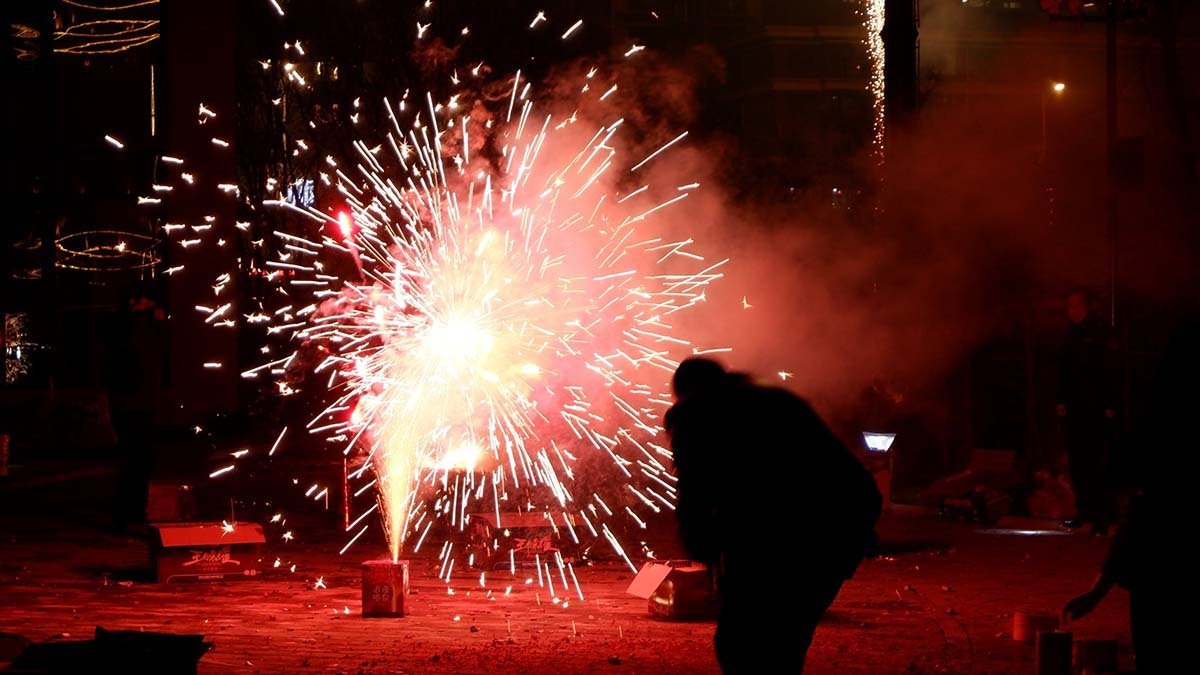 Σοκαριστικά Ατυχήματα: Το Χειρότερο Πάσχα με Σοβαρούς Τραυματισμούς από Κροτίδες